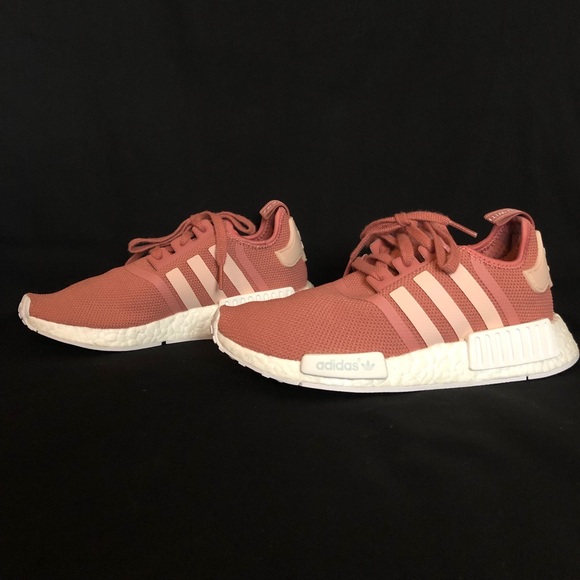 !!!SOLD!!! Women’s NMD R1 - Picture 1 of 6